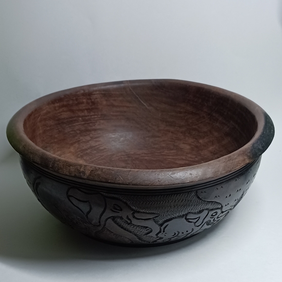 African Wood Bowl Hand Carved Safari Rhinoceros Elephant Ebony South Africa 11.5 - Picture 1 of 8